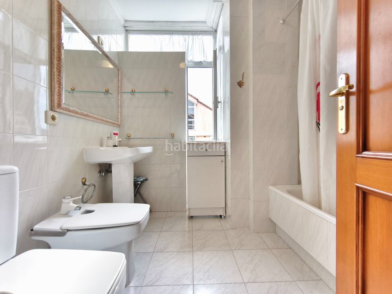 Foto 6f114965-e773-4868-a783-db458e760351. Casa aparellada amb calefacció aparcament piscina a Brión