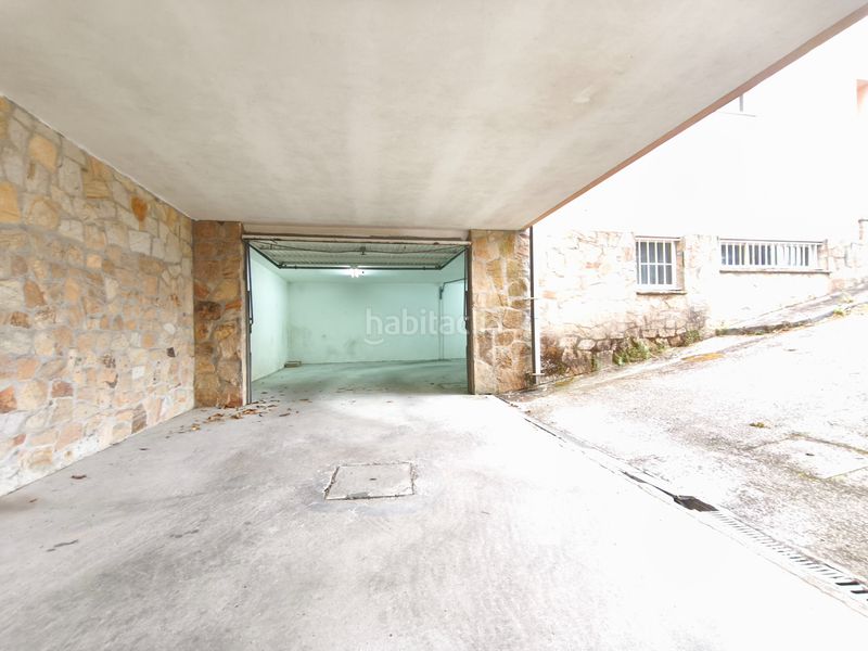 Foto a9cf5f59-dc85-4726-ad81-d4dd6ae93421. Casa aparellada amb calefacció aparcament piscina a Brión