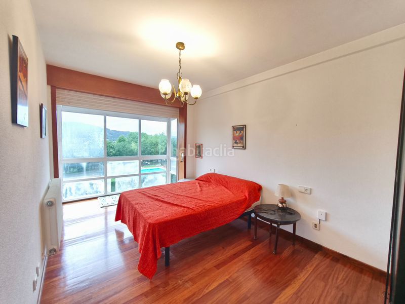 Foto d7902746-18ea-47b5-911a-d6a1a02fbdee. Casa aparellada amb calefacció aparcament piscina a Brión
