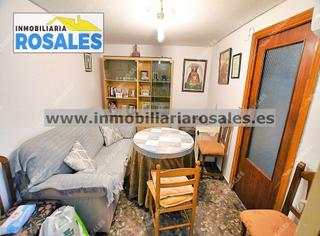 Casa adossada a Baena. Casa con patio y amplias terrazas