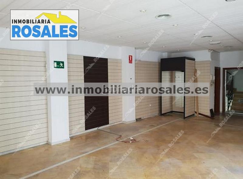 Foto 3f0240c7-5dca-4940-b6fe-32f0b0684691. Business premise in calle ramón y cajal 36 in Rute