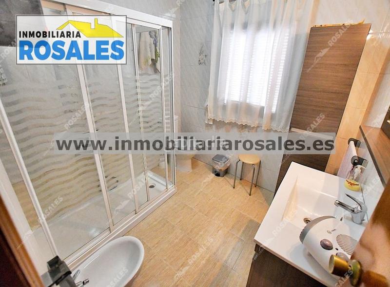 Foto f21ac55c-8c63-4f0d-9201-11006dc9e182. Casa  con gran patio de 50 m2 en Baena