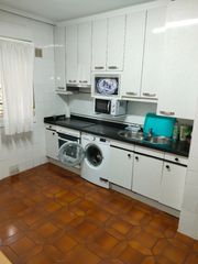 Appartement  N/a. Piso en zona tranquila de ibarra