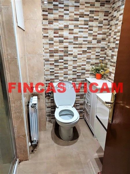 Foto c60c2d8a-fe74-49bd-ac8d-566b0839b5c6. Lloguer pis amb calefacció a Casco Antiguo Huesca