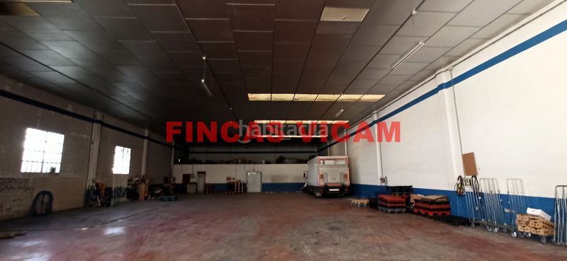 Foto 3a9d1afc-8432-4cff-b2fe-eb9b864d5fdd. Bâtiment à usage industriel dans calle miguel fleta 1 dans Huesca