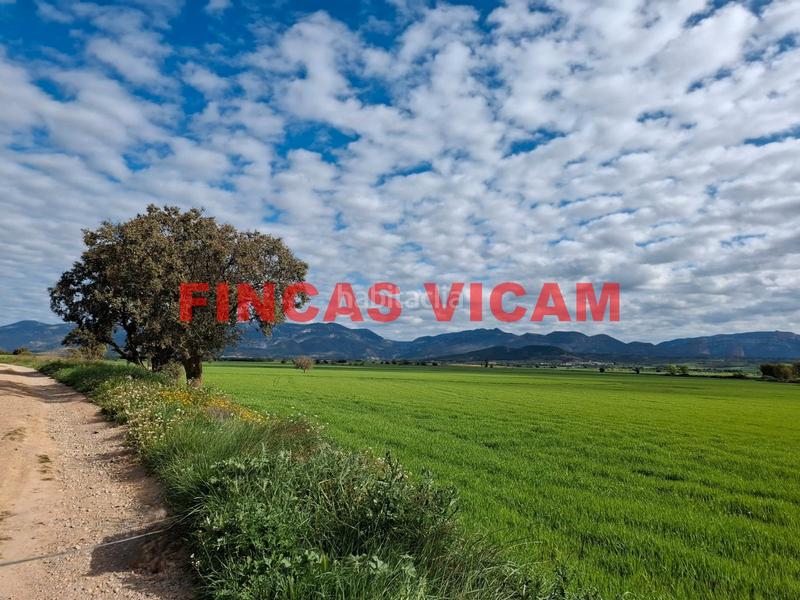 Foto 349630fb-3103-446f-9c18-a75260bb4578. Wohngrundstück in Banastás