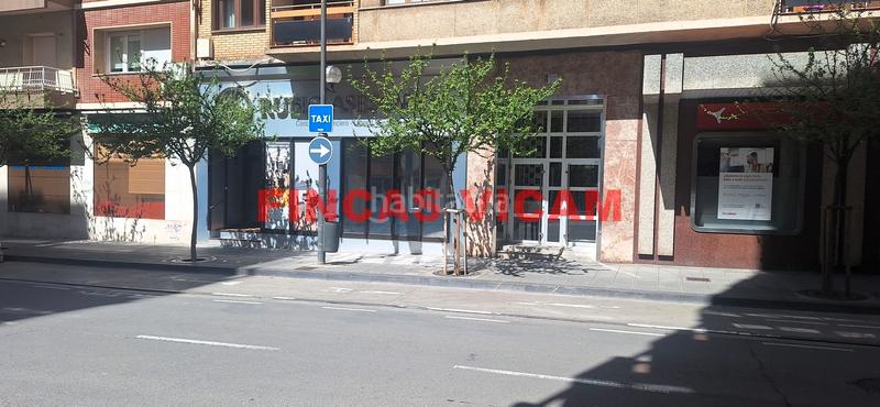 Foto aa98b45c-049b-4000-aeb8-fbe3628727fa. Alquiler oficina en calle zaragoza 8 amplio local comercial en calle zaragoza. en Huesca