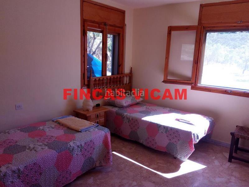 Foto f659e850-98c5-4214-b565-ea285ca64214. Masia amb calefacció aparcament a Agüero
