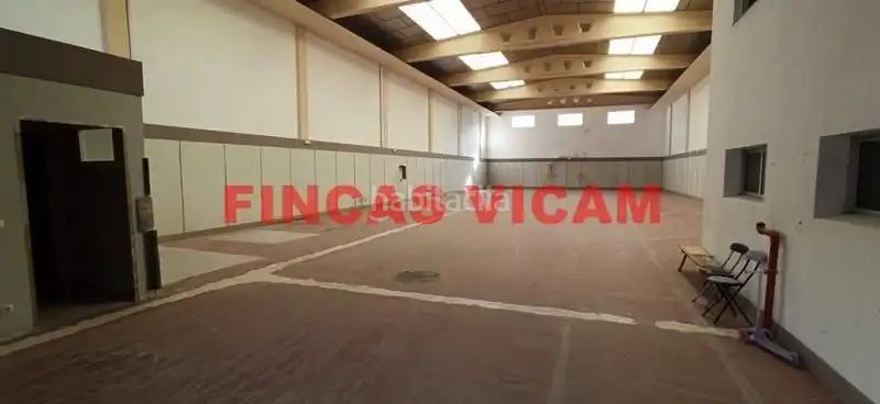 Foto 39003e55-0a99-4179-a1d1-d3b63e388246. Location bâtiment à usage industriel dans Perpetuo Socorro Huesca
