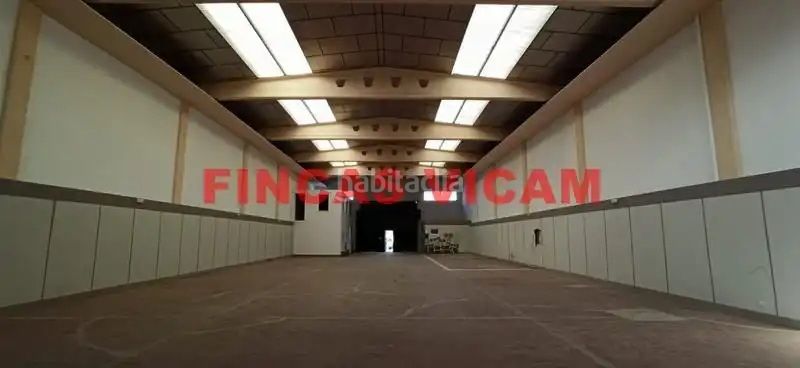 Foto 53d2c590-cf05-466d-b276-85196e272620. Location bâtiment à usage industriel dans Perpetuo Socorro Huesca
