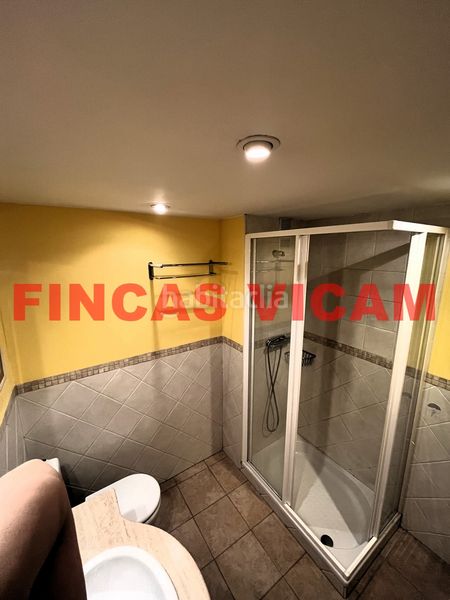 Foto b8c7d7a8-ce5a-4e7e-aed2-82e2e3ced492. Lloguer pis amb calefacció aparcament a Santiago Huesca