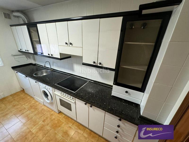 Foto 37085e4b-849e-47b0-a6a6-ad7dba22c945. Pis amb calefacció aparcament a Trobajo del camino