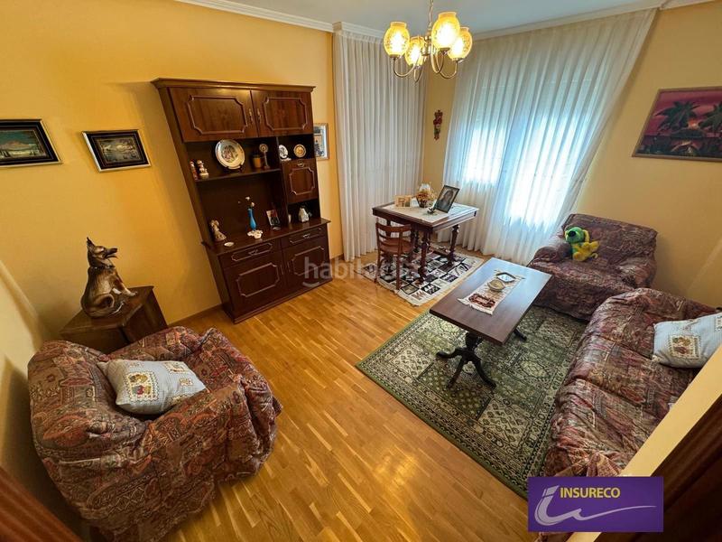 Foto 1a40cc50-93bc-433d-be5b-e1cf3f12eef2. Casa amb calefacció aparcament a Valdefresno