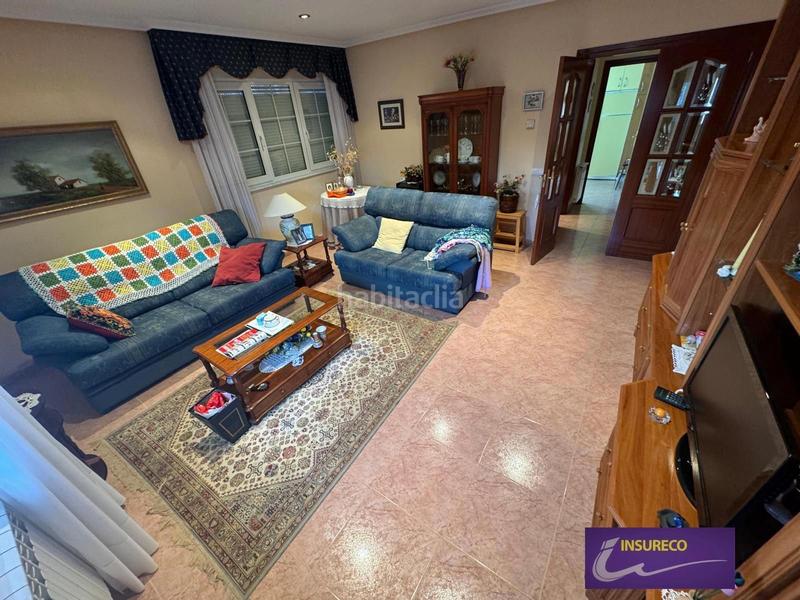 Foto 9ef7ccc4-6ce1-49b8-88b5-7661ddaa4483. Casa amb calefacció aparcament a Valdefresno