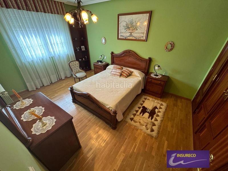 Foto b95db543-9725-4ef5-b309-a43f5930b680. Casa amb calefacció aparcament a Valdefresno