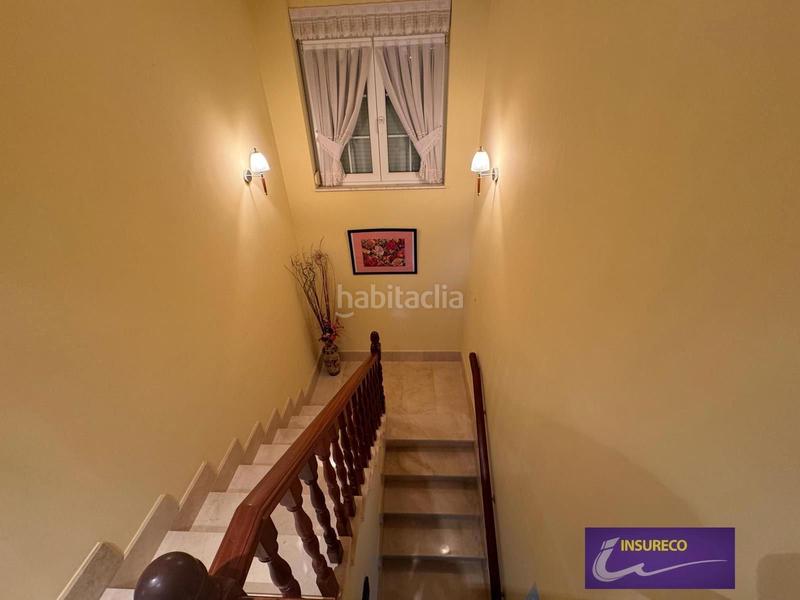 Foto ba38ccaa-4a9f-4378-be2a-2f05243d109f. Casa amb calefacció aparcament a Valdefresno