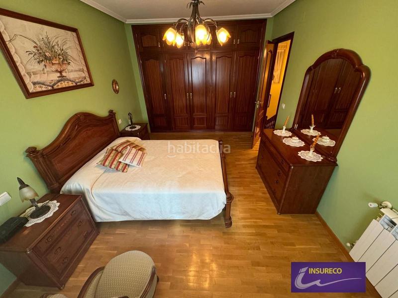 Foto e983fea7-d0b1-4a40-b8d3-6dfac9cd2661. Casa amb calefacció aparcament a Valdefresno