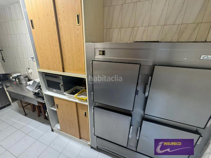 Foto b7aa81f6-ac74-4bfc-8885-4fb73d20a30d. Local comercial se vende cafeteria en funcionamiento en León