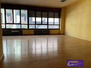 Office space in Padre Isla