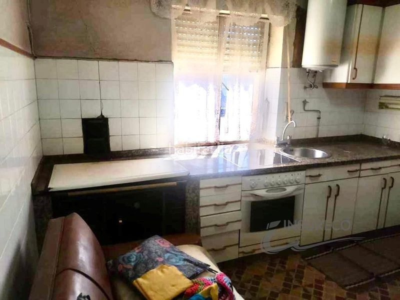 Foto ce08a404-fa1a-4ed6-89ed-207d72bfd2ee. Casa amb aparcament a Villadangos del Páramo