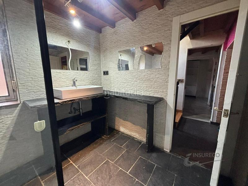 Foto 03b5580c-553f-48e9-bdbd-66c486e6f7a0. Casa amb calefacció aparcament a Valdefresno