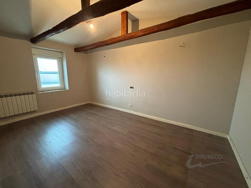 Foto 7c58093c-0442-4a49-a02f-5cbd612b61ae. Casa amb calefacció aparcament a Valdefresno