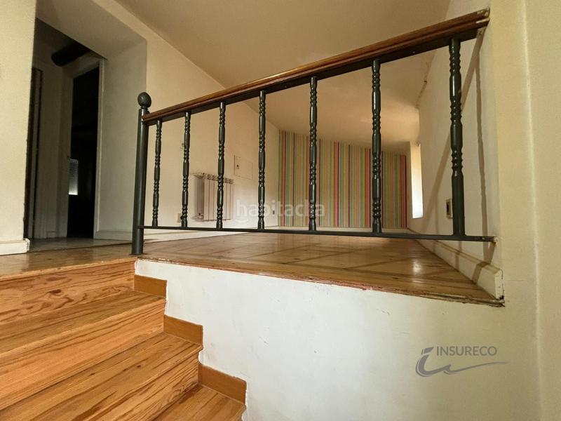 Foto b4c19623-a9f4-4b97-bf75-9b9a48436443. Casa amb calefacció aparcament a Valdefresno