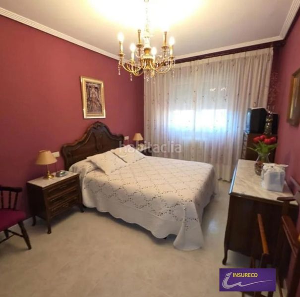 Foto 01054bf9-4605-40d2-8a21-4ed420a5b886. Pis amb calefacció aparcament a Valencia de Don Juan