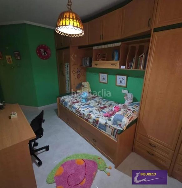 Foto 21eba9cc-a521-484b-9eab-d2d86675b51b. Pis amb calefacció aparcament a Valencia de Don Juan