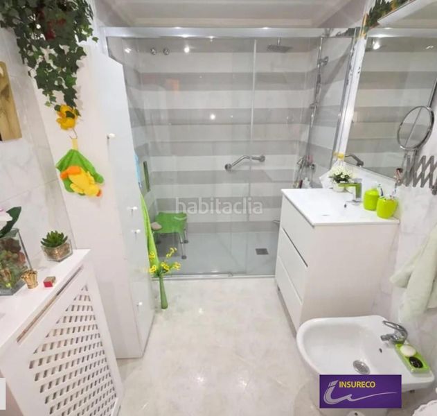 Foto 4d05ac63-7d76-43fd-85b7-89bdfc06c4bc. Pis amb calefacció aparcament a Valencia de Don Juan