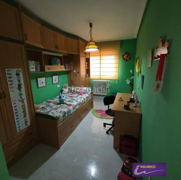 Foto fff7fc5f-5f84-46a2-88b9-c129c50e3ef1. Pis amb calefacció aparcament a Valencia de Don Juan