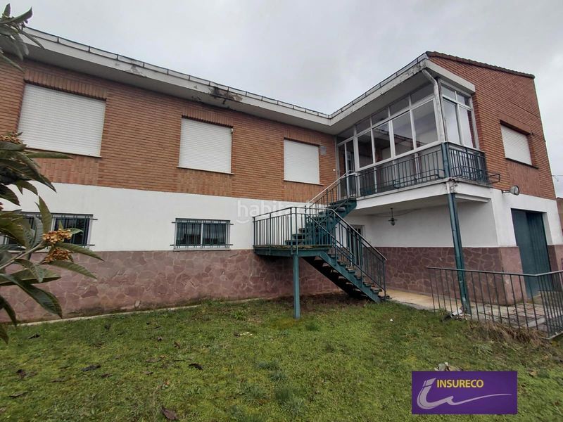 Foto b3472593-1c39-4657-b632-36345695b9b1. Casa amb calefacció aparcament a Trobajo del camino
