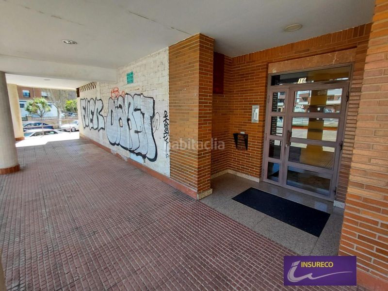 Foto 66f2acb1-170d-49e1-9ab4-e3dede6d4846. Local comercial a San Mamés - La Palomera León