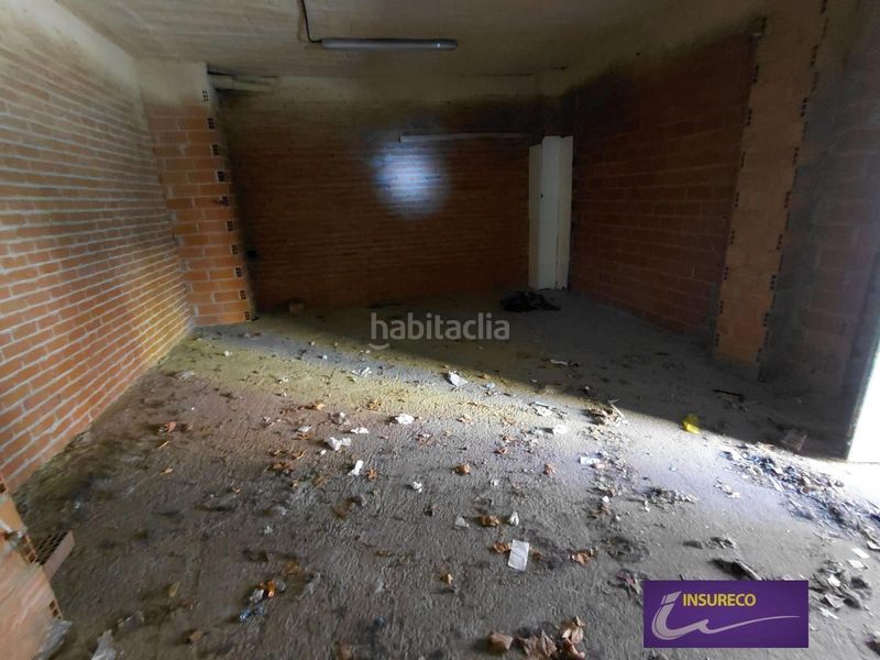 Foto ddc2deb8-dd11-43d4-bcd4-1fb3a753fcc8. Local comercial a San Mamés - La Palomera León