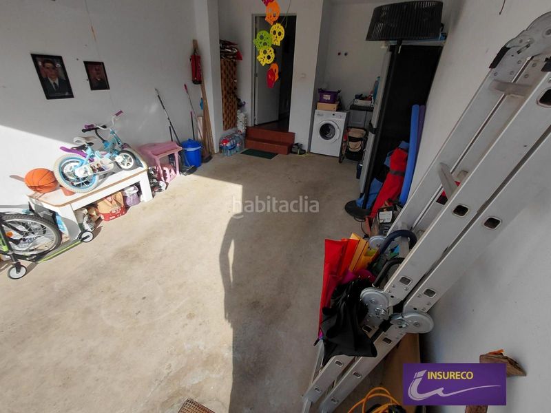 Foto 72310e7e-4ea2-4d77-bd15-1fb4b8056698. Casa aparellada amb calefacció aparcament a Valdefresno