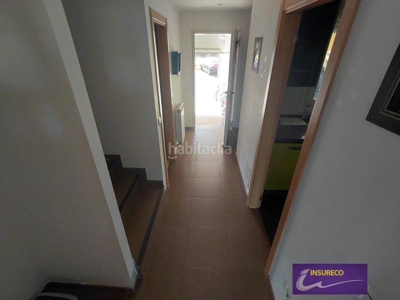 Foto 7ce42df0-c9b7-43dc-b535-82de31e3662f. Casa aparellada amb calefacció aparcament a Valdefresno