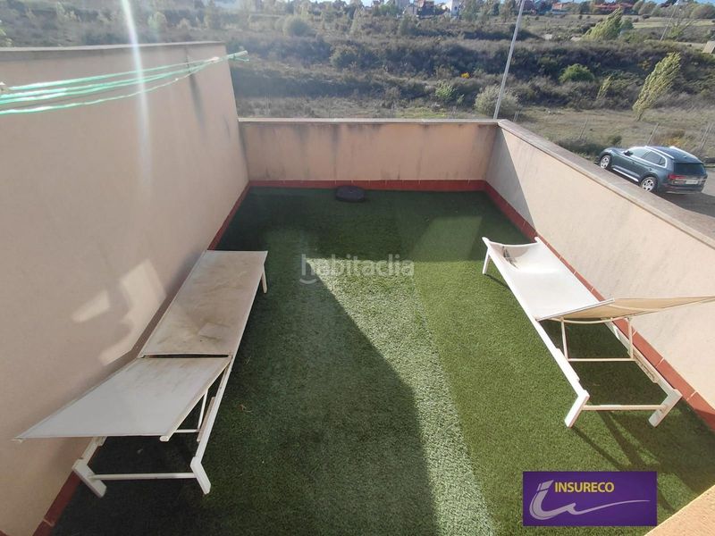 Foto d5a6399a-fb86-4e62-887a-a1a5754a8062. Casa aparellada amb calefacció aparcament a Valdefresno