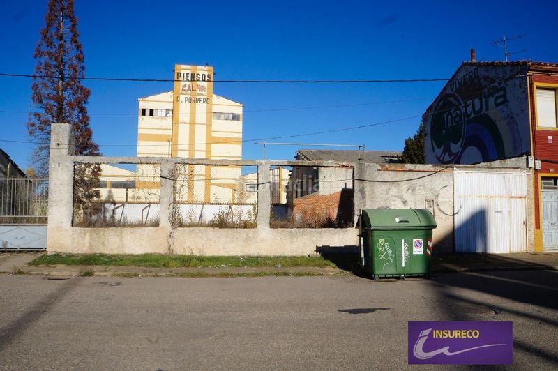 Foto e1596bbf-b0fa-460b-8548-fee11846a421. Nau industrial a La Vega - La Sal León