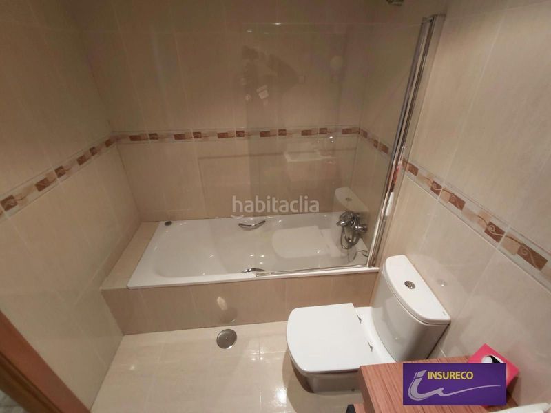 Foto 65c46fb5-4e2b-4da6-ac4a-e37637ad3855. Flat with heating parking in Puente Castro León