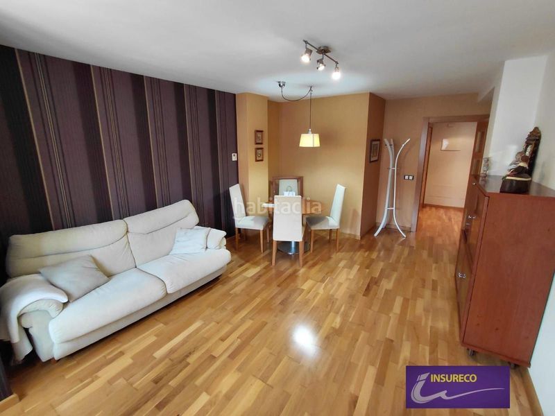 Foto b6a0e1ec-5bb5-47c5-898f-df029b55d9e8. Flat with heating parking in Puente Castro León