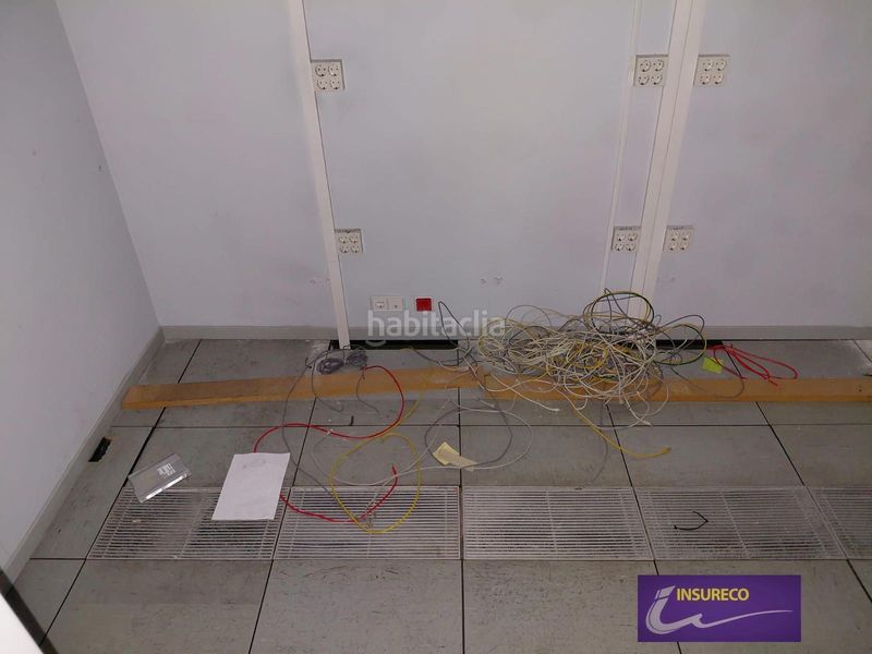 Foto 4b8b3a14-80d5-47c7-9469-8d1c2c9b407f. Local comercial a San Mamés - La Palomera León