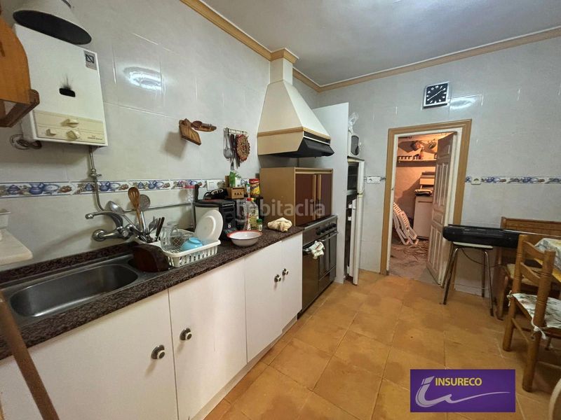 Foto 2593fa7c-4d63-4361-afef-611bb8101436. Casa amb calefacció aparcament a Pobladura de Pelayo García