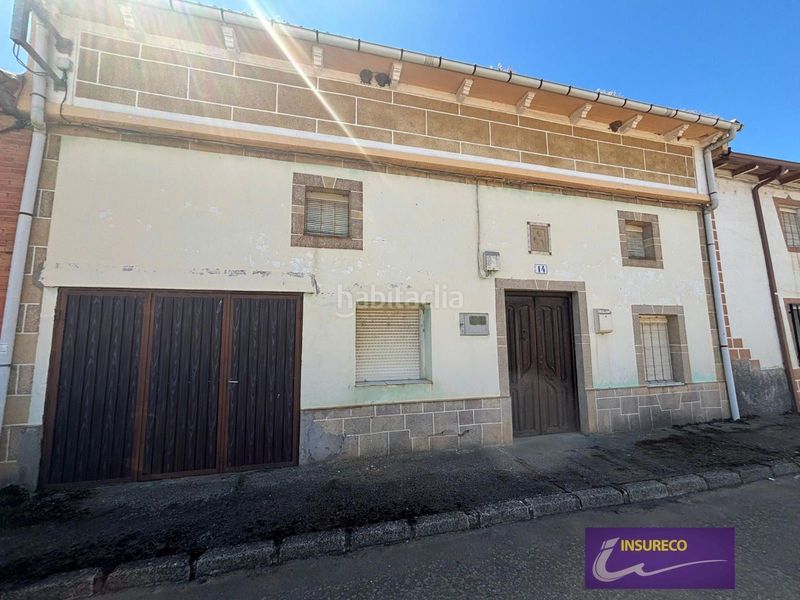 Foto f73d036a-7cb3-4fd6-931a-82df7277d7dd. Casa amb calefacció aparcament a Pobladura de Pelayo García