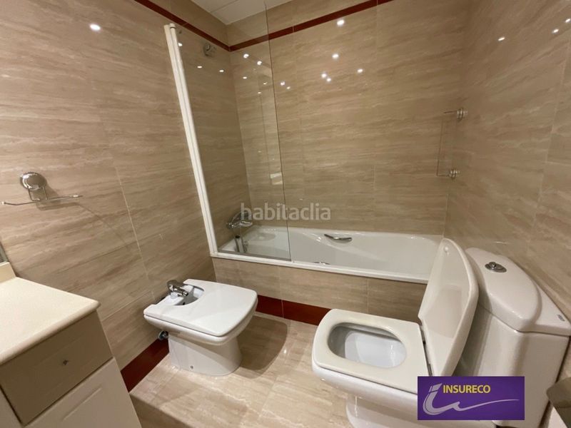 Foto cb41c135-38ee-464d-ba64-9a79c0b2c736. Rent flat with heating parking in San Claudio - La Chantría León