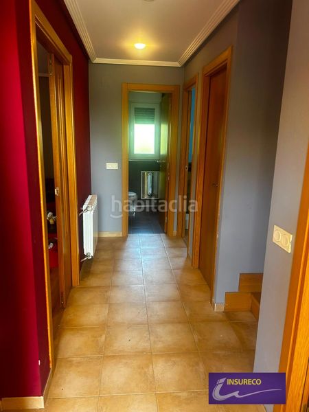 Foto 51d632a1-ef74-4b74-bded-6c9dd4615fae. Casa aparellada amb calefacció a Onzonilla