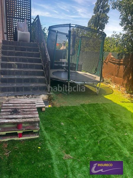 Foto 9fd87f96-75fb-4354-9471-4d3199aed573. Casa aparellada amb calefacció a Onzonilla