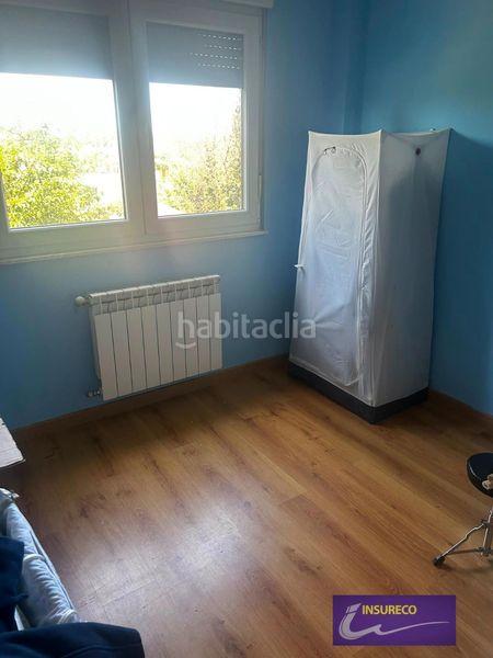 Foto c74f1ace-2829-4c8a-8595-3b7e85d8f03d. Casa aparellada amb calefacció a Onzonilla