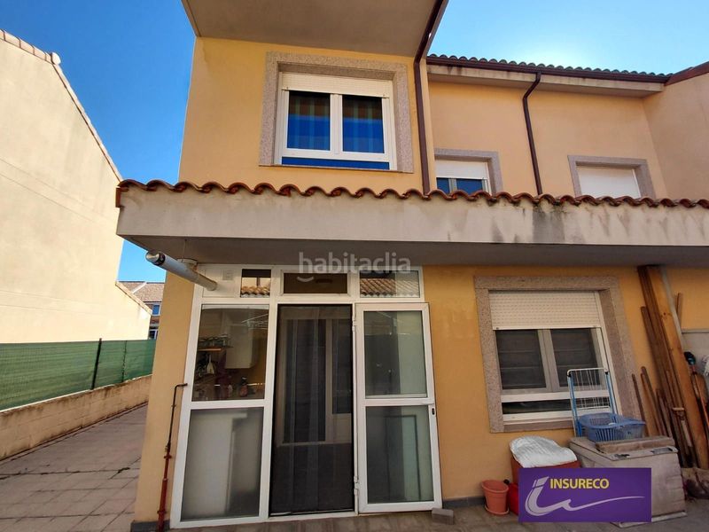 Foto 5853c396-bc2a-4548-b52b-17e3e84eb2d1. Casa aparellada amb calefacció aparcament piscina a Valverde de la Virgen