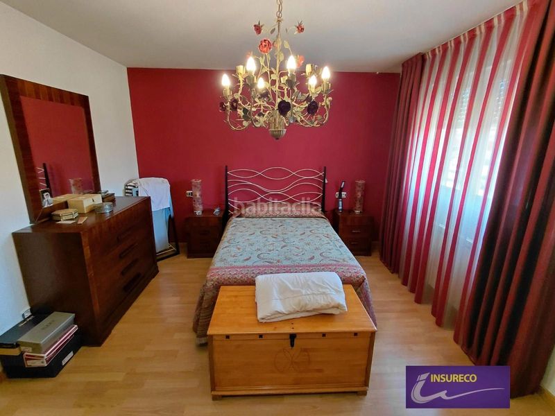 Foto d85642c8-eb69-48dd-ab9c-7f08e20a4280. Casa aparellada amb calefacció aparcament piscina a Valverde de la Virgen