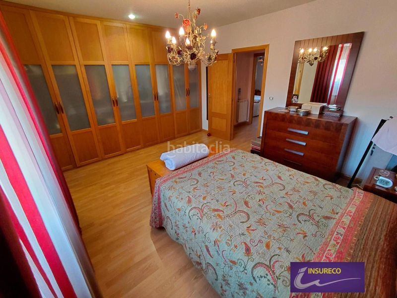 Foto ec0517bc-9e69-4515-b7a3-b26d93681f19. Casa aparellada amb calefacció aparcament piscina a Valverde de la Virgen